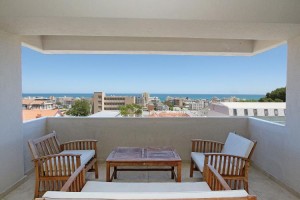 3 bed Apartment in Sea Point