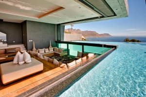 5 bed villa in Cape Town